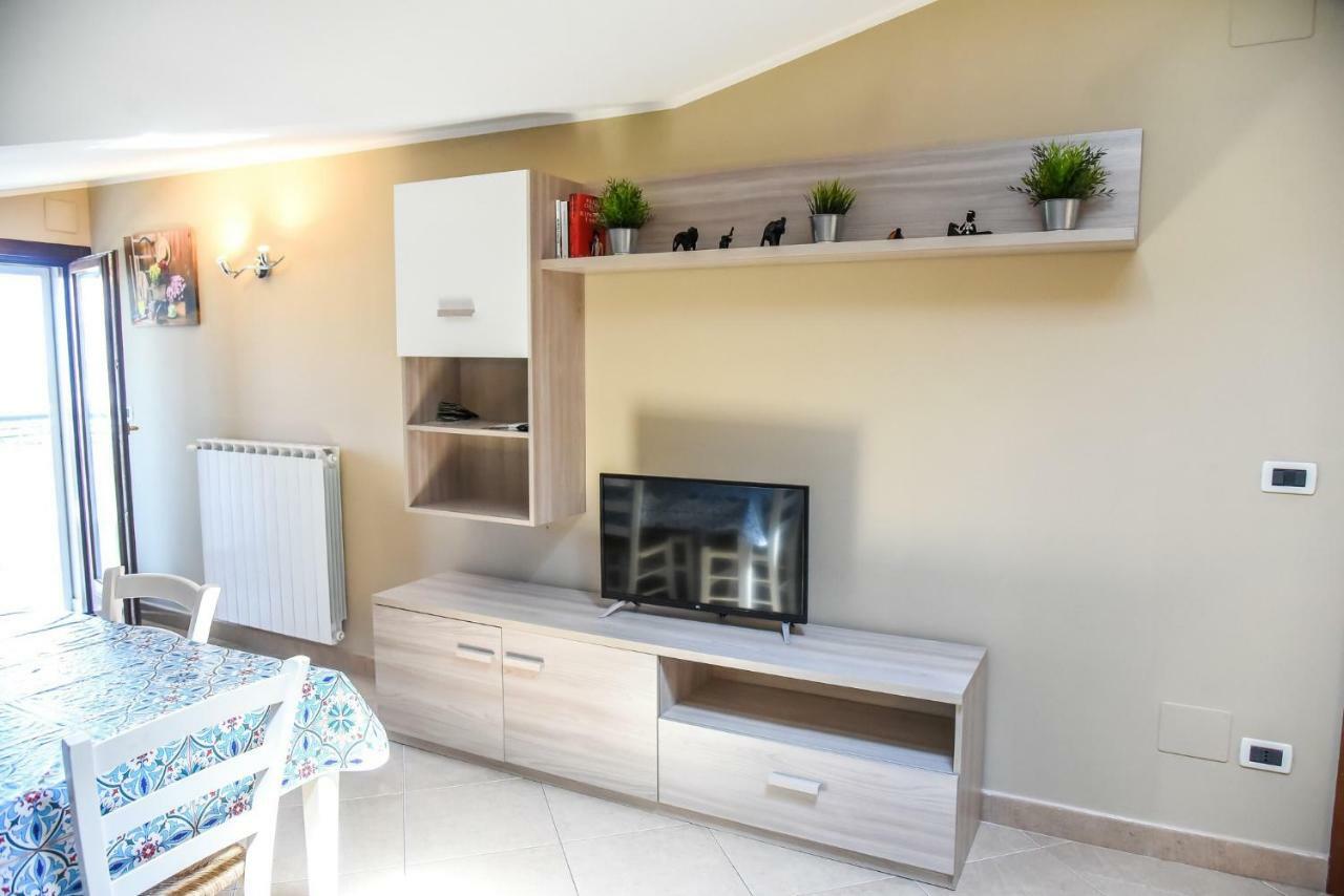 Attic Aries Appartement Montesilvano Marina Buitenkant foto